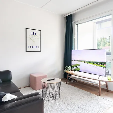 Cosy Family With Parking, Sauna And Balcony *