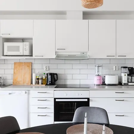 Cosy Family With Parking, Sauna And Balcony شقة