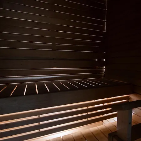 Cosy Family With Parking, Sauna And Balcony *